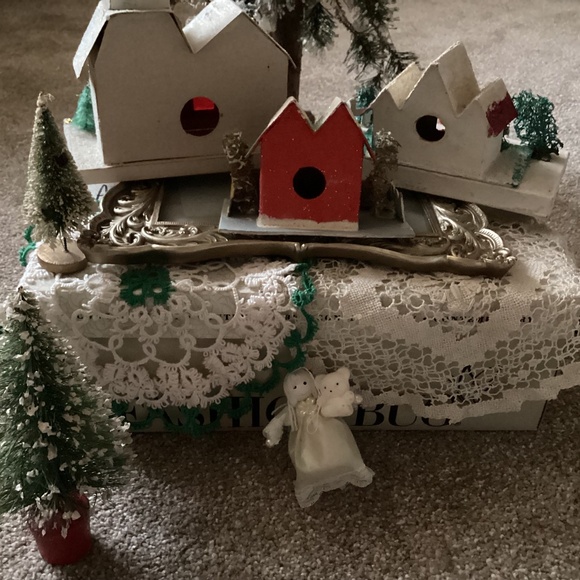 26 misc antique/vintage Christmas village pieces - Picture 6 of 16